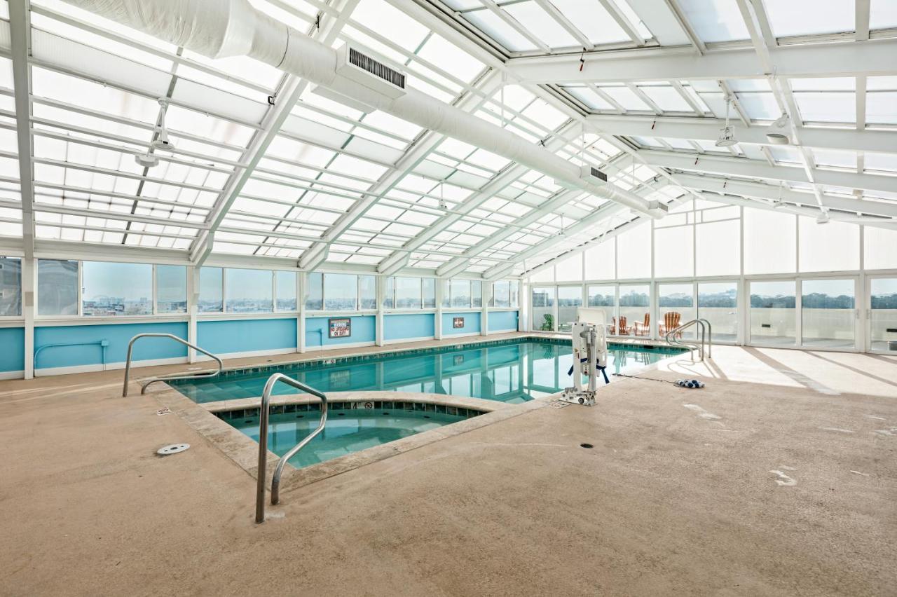 Ocean Sands Resort, Oceanfront, Virginia Beach By Vacatia Luaran gambar