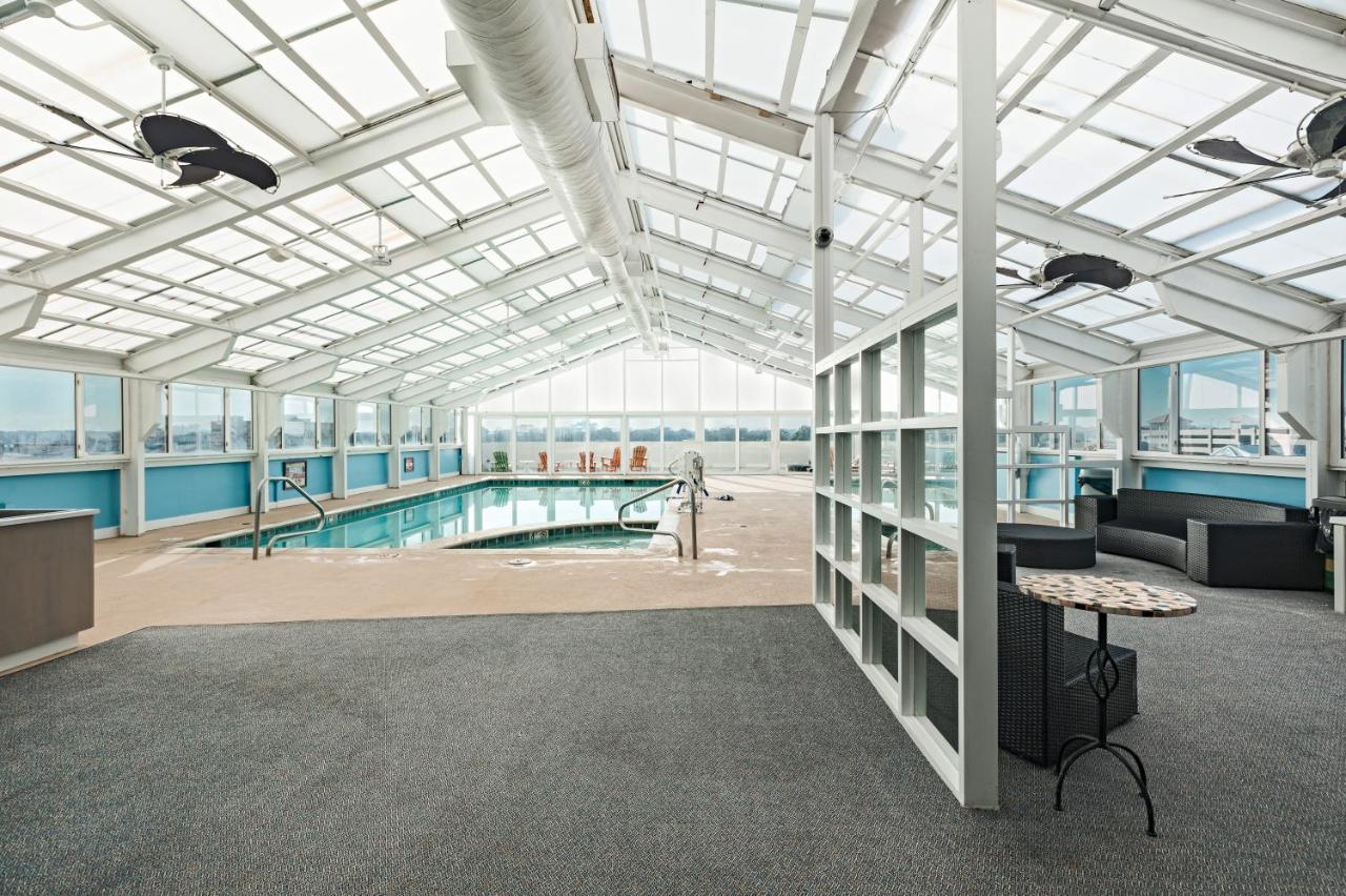 Ocean Sands Resort, Oceanfront, Virginia Beach By Vacatia Luaran gambar
