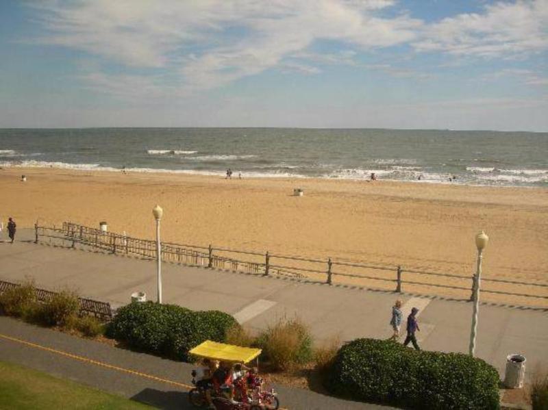Ocean Sands Resort, Oceanfront, Virginia Beach By Vacatia Luaran gambar
